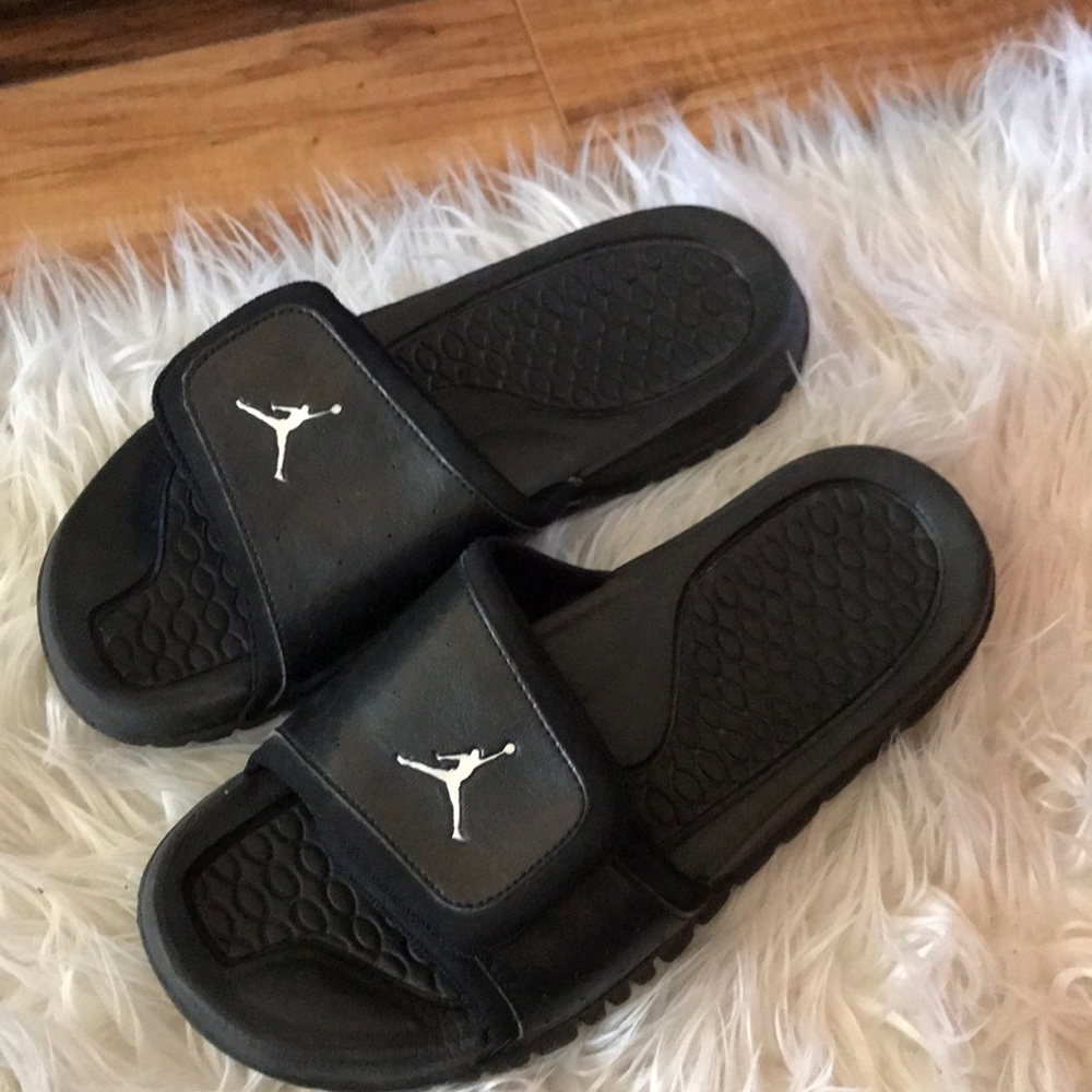 black air jordan slides